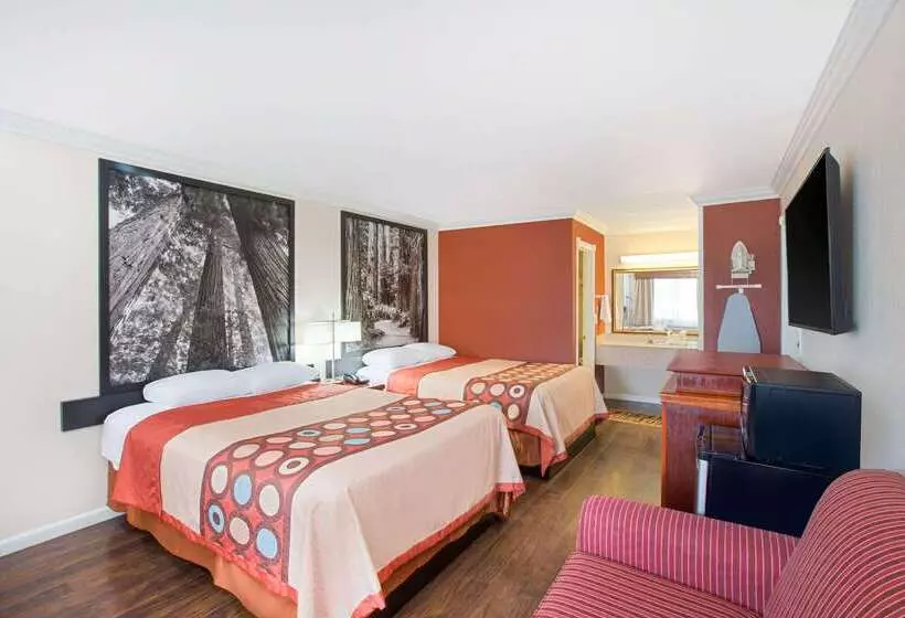 ホテル Super 8 By Wyndham Ukiah