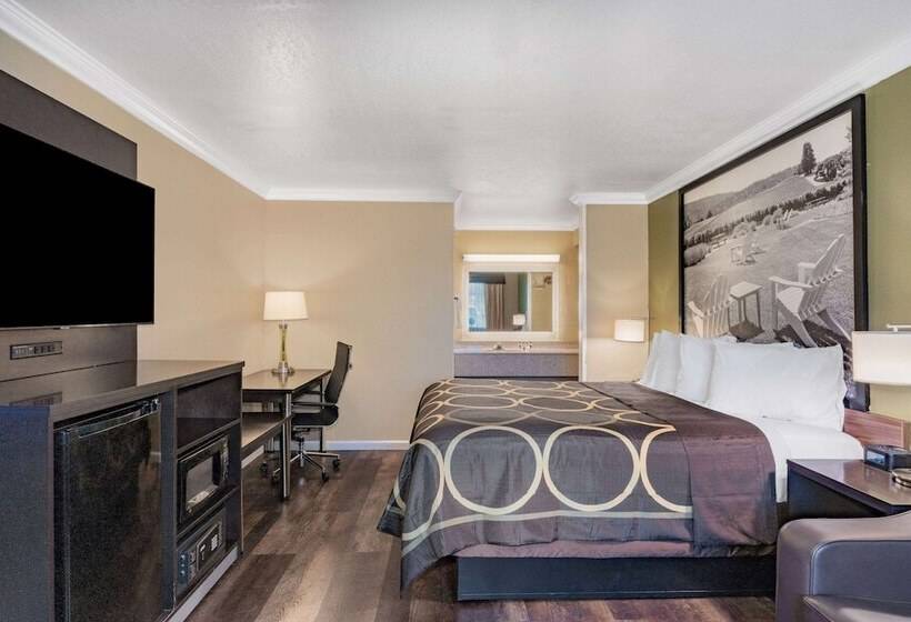 호텔 Super 8 By Wyndham Ukiah