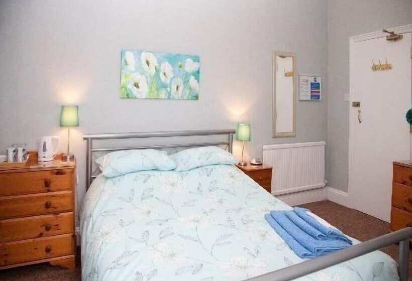 هتل The Meltham Guesthouse Scarborough