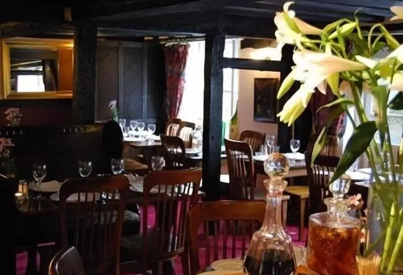 Hotel The Plume Of Feathers