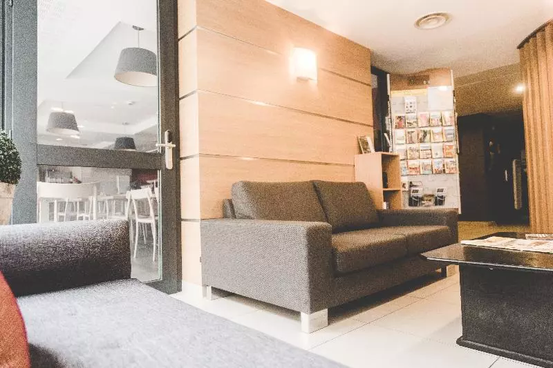 Terres De France Appart Hotel Quimper Bretagne