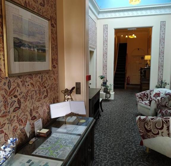 住宿加早餐  The Lodge Elgin