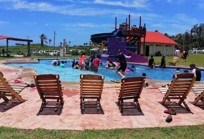 Cocoaventura Cabanas Y Club De Playa   Campsite