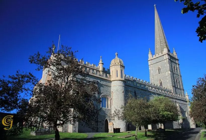 Elagh View Bed & Breakfast