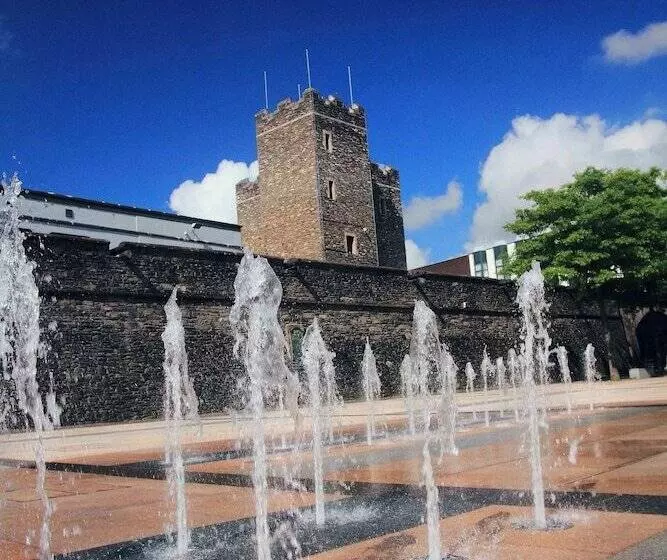 Elagh View Bed & Breakfast