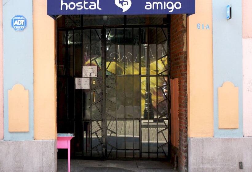 Общежитие Hostal Amigo