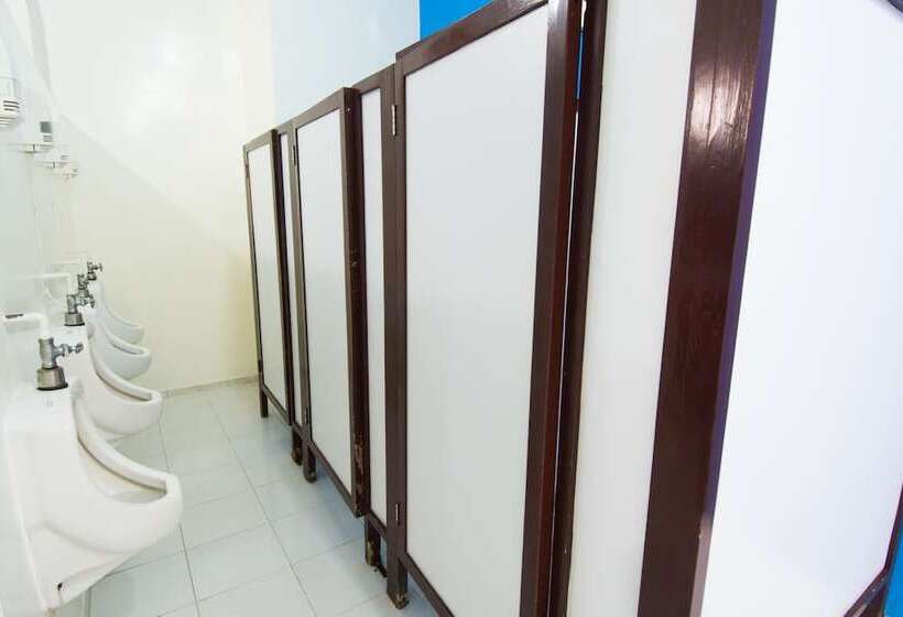 Общежитие Hostal Amigo