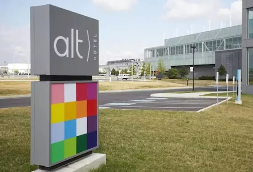 Alt Hotel Toronto Airport