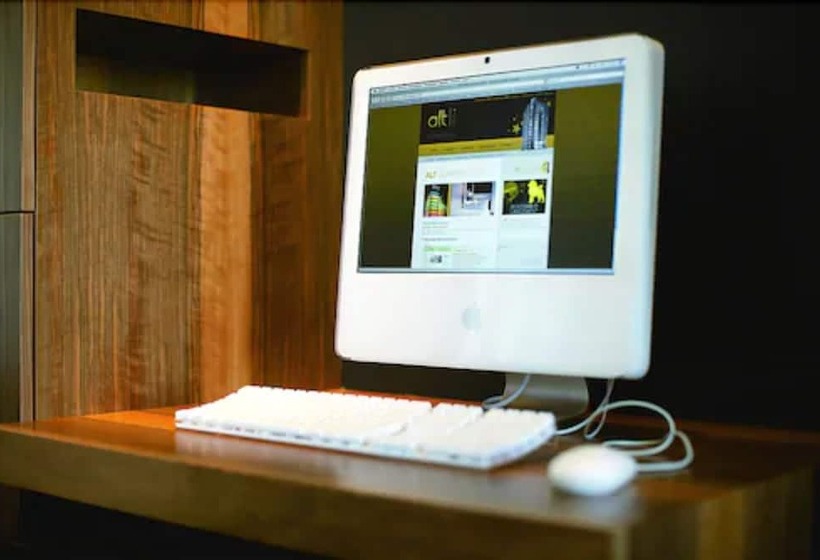 Alt Hotel Toronto Airport