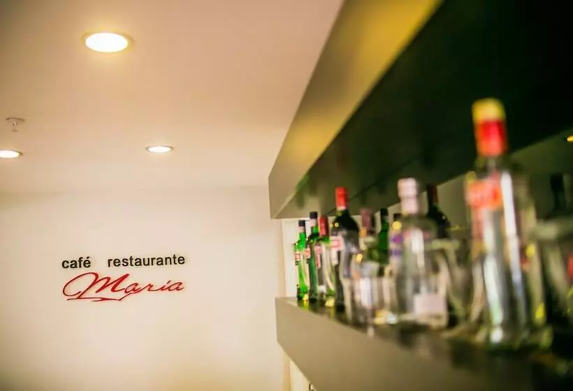 בית מלון כפרי Amerian Villa Maria Park