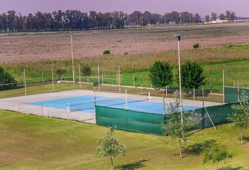 בית מלון כפרי Amerian Villa Maria Park