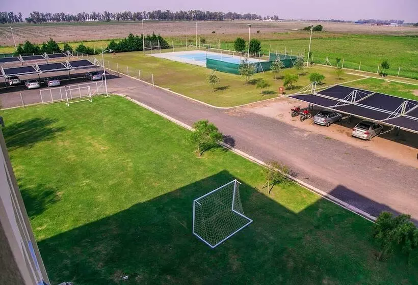 בית מלון כפרי Amerian Villa Maria Park