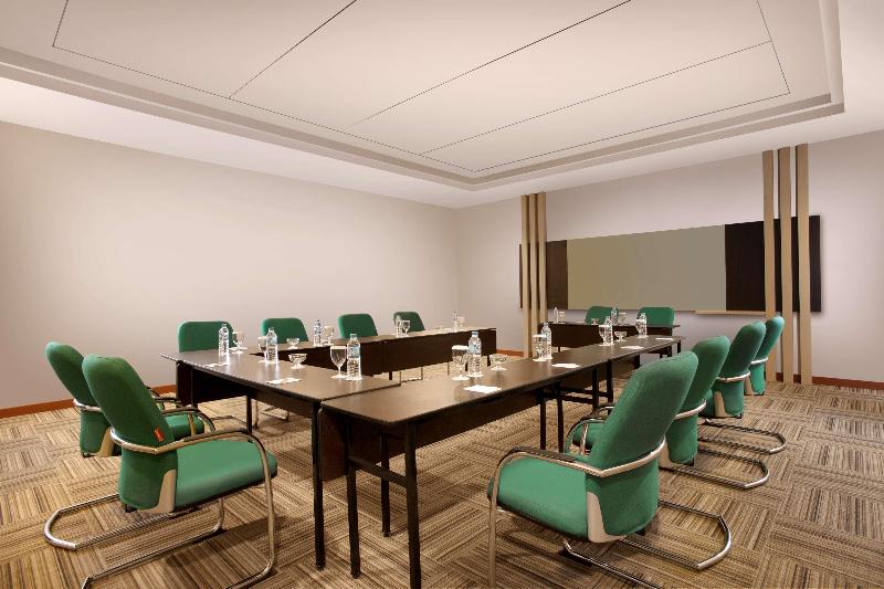 فندق Best Western Springfield West Inn