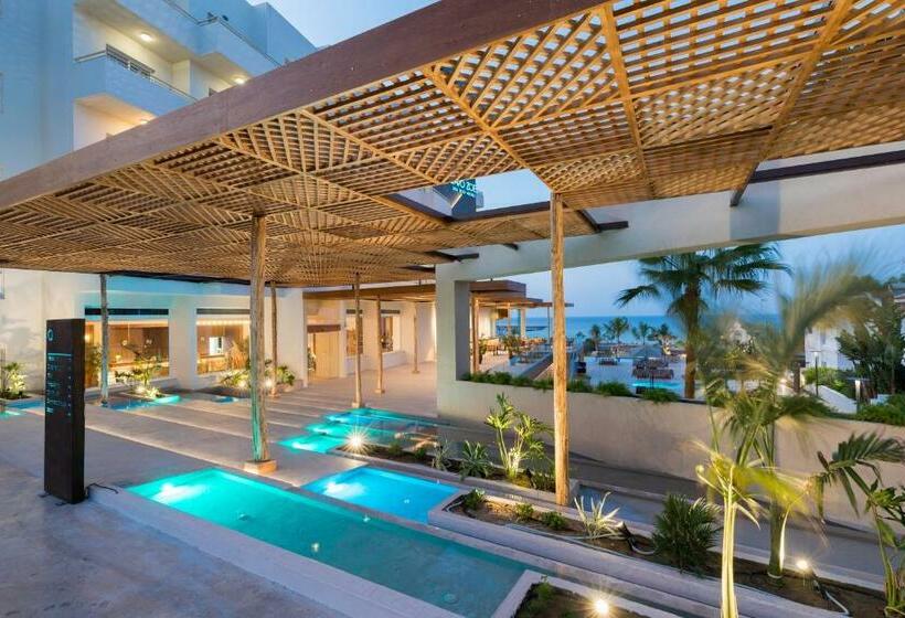 בית מלון כפרי Cavo Zoe Seaside