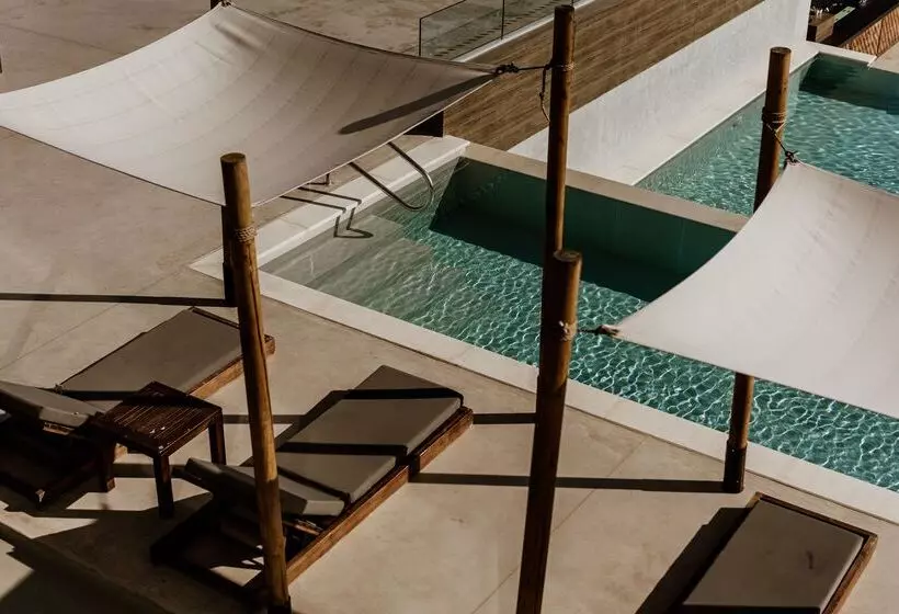 فندق Cavo Zoe Seaside