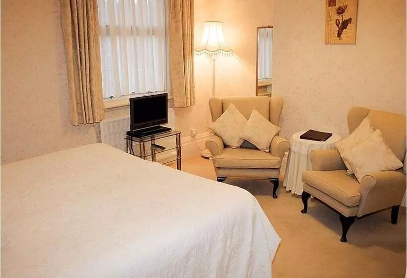 Отель The Chudleigh