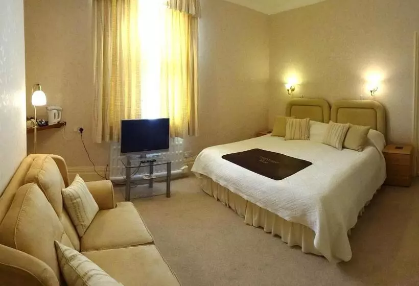 Отель The Chudleigh