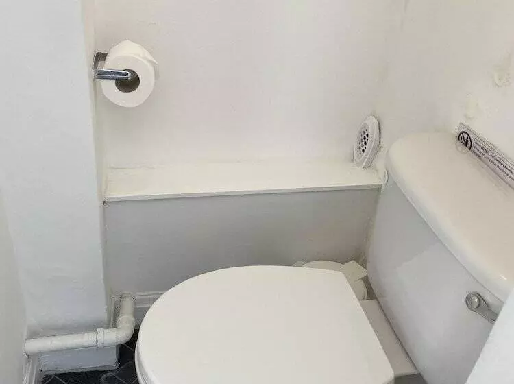 酒店 Diamonds Villa Near York Hospital