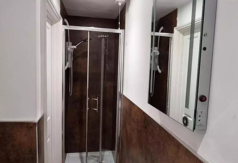 Отель Fairlawn House