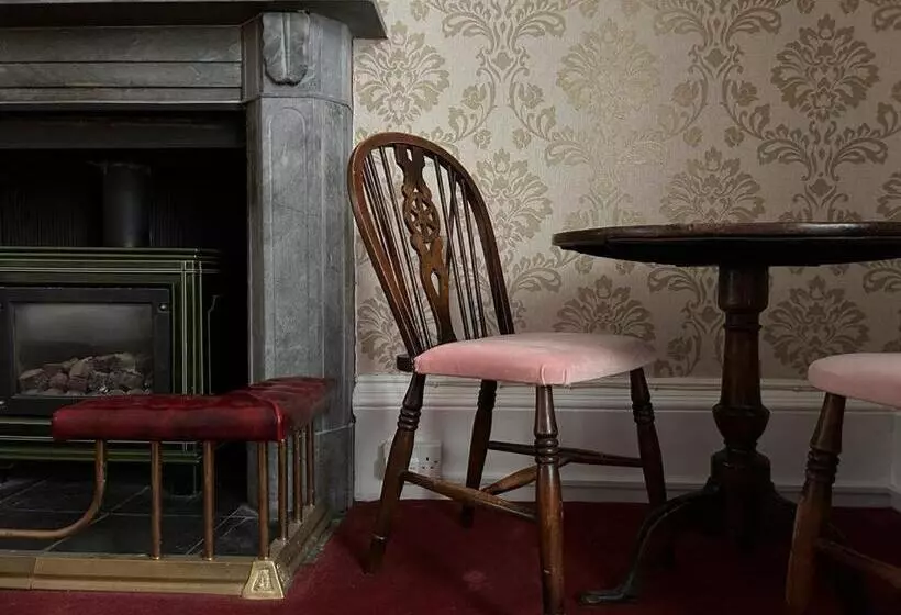 Отель Fairlawn House