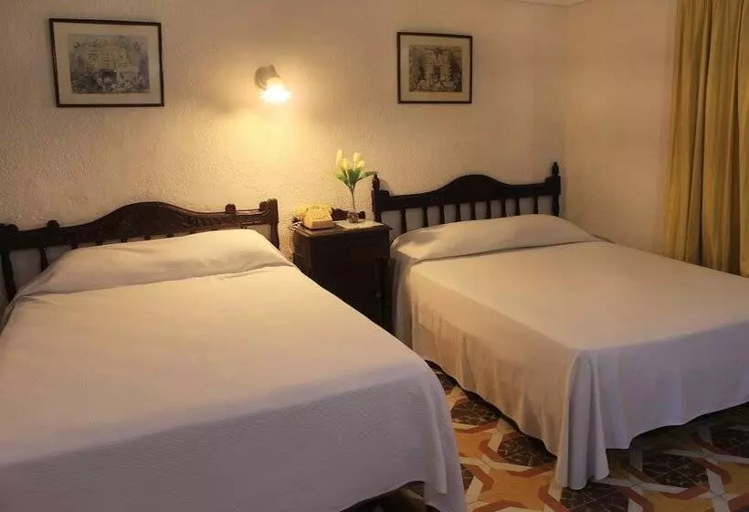 Otel Real Toledo By Kavia