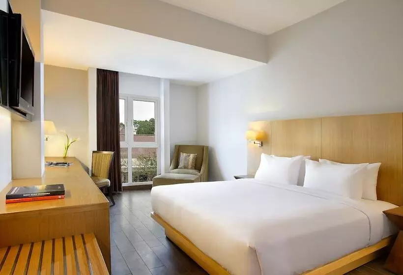 فندق Santika Mataram