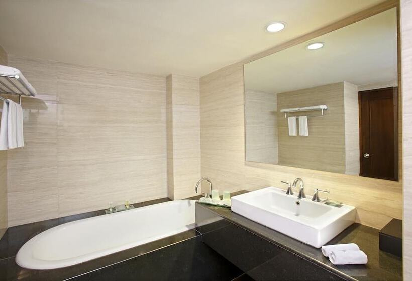 فندق Santika Mataram