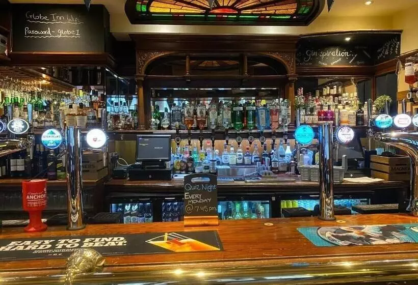 בית מלון כפרי The Globe Inn