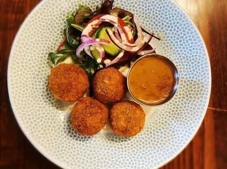 בית מלון כפרי The Globe Inn