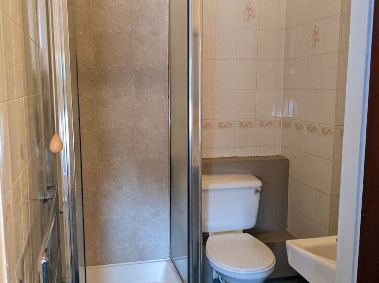 فندق The Linden Tree