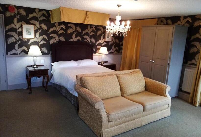 هتل The Sibson Inn