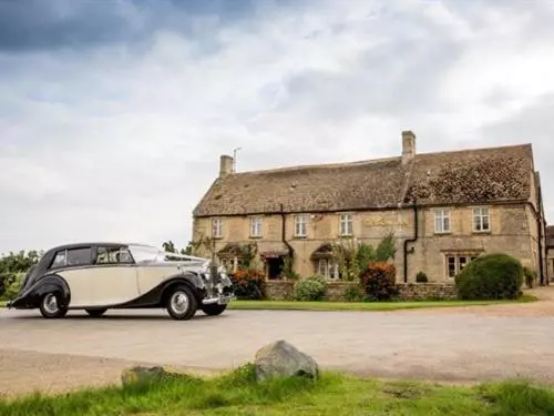 هتل The Sibson Inn