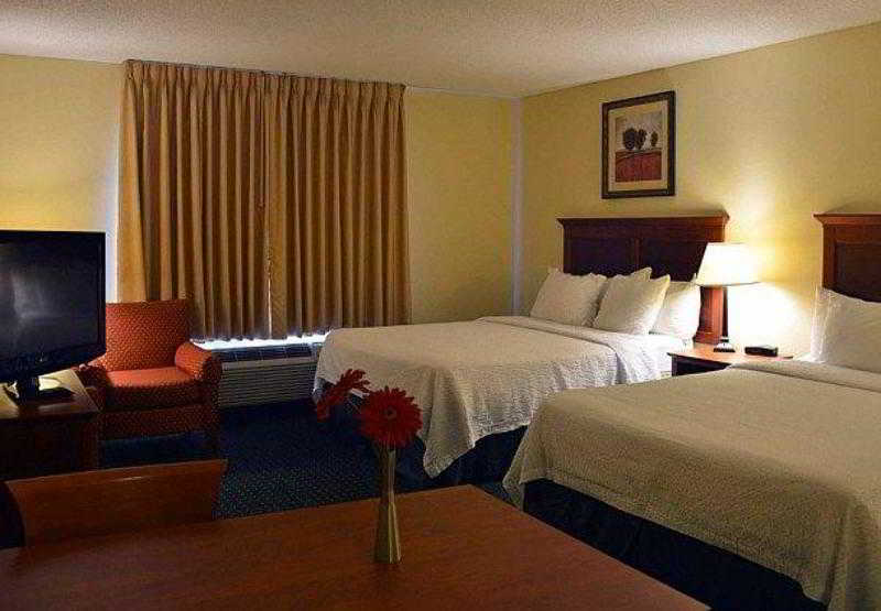 هتل Towneplace Suites By Marriott Colorado Springs South