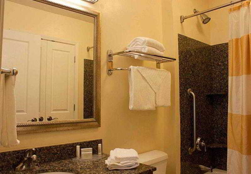 هتل Towneplace Suites By Marriott Colorado Springs South