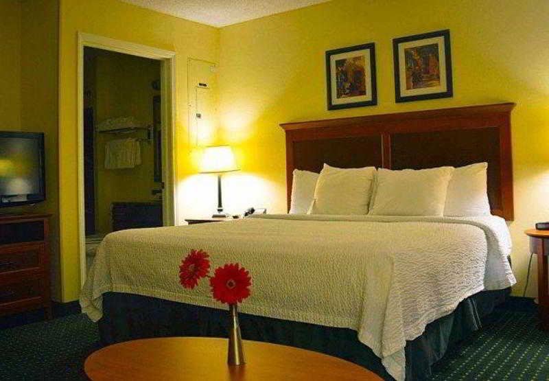 هتل Towneplace Suites By Marriott Colorado Springs South