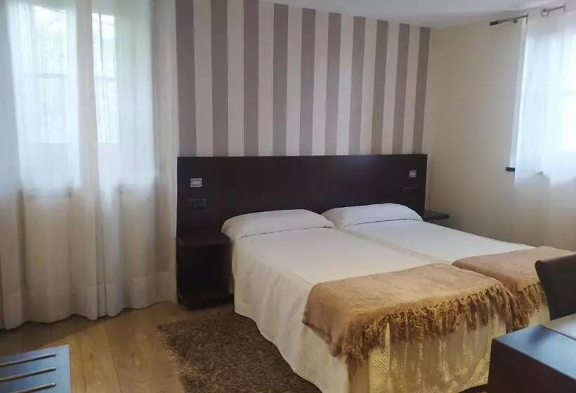 Отель Villa Marron