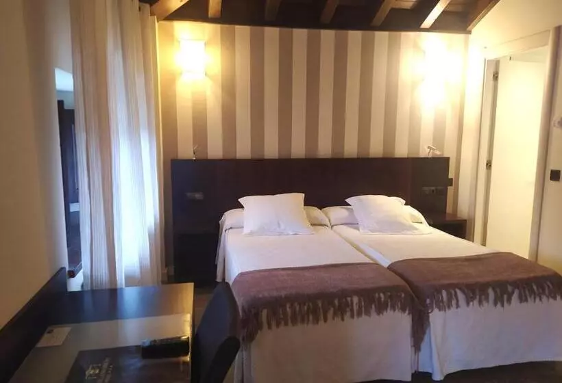 Отель Villa Marron