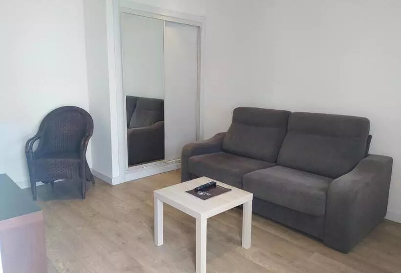 Отель Villa Marron