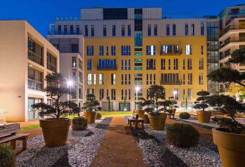 Lagrange Aparthotel Lyon Lumière