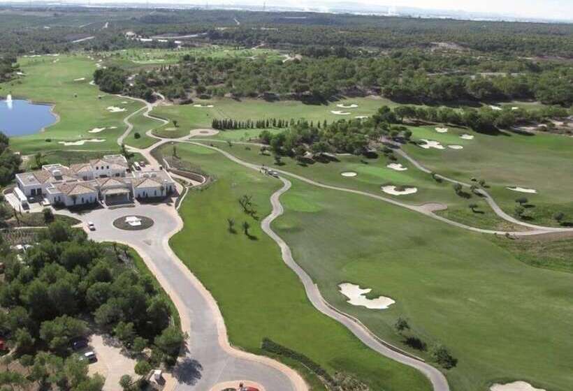 Las Colinas Golf & Country Club Residences