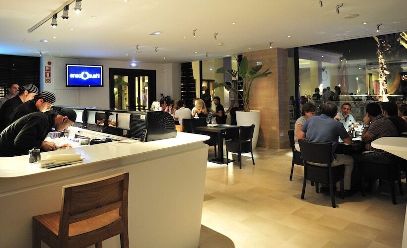 Las Colinas Golf & Country Club Residences