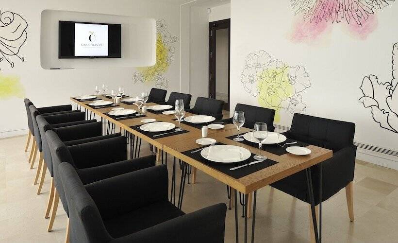 Las Colinas Golf & Country Club Residences