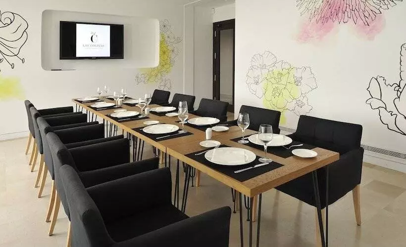 Las Colinas Golf & Country Club Residences