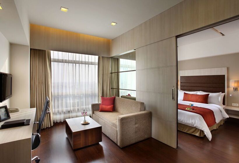 Mahagun Sarovar Portico Suites Ghaziabad