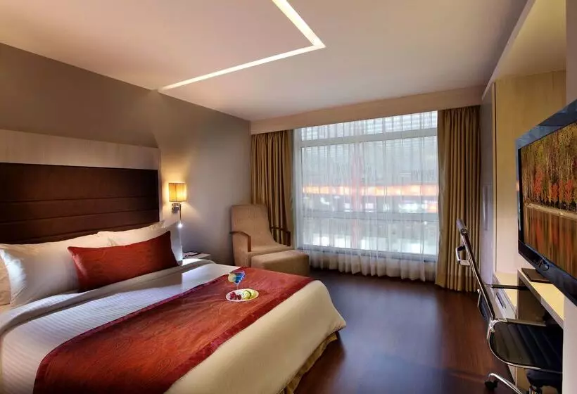 Mahagun Sarovar Portico Suites Ghaziabad