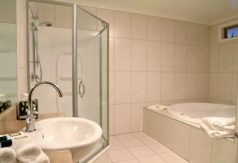 Motel Emerald Spa Motor Inn