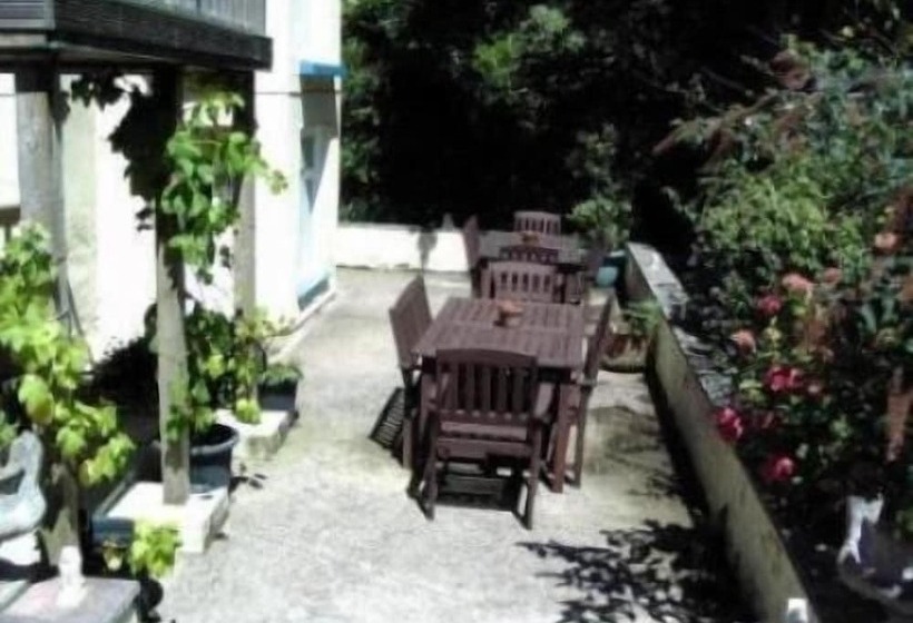 ペンション The Sherborne Lodge