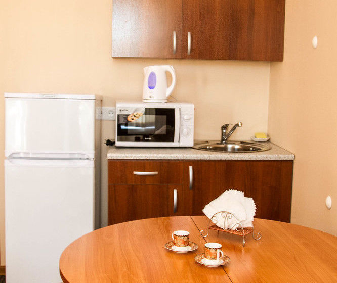 Rinaldi Near Letniy Garden