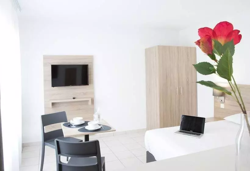 Szálloda Zenitude Hôtel Résidences La Versoix