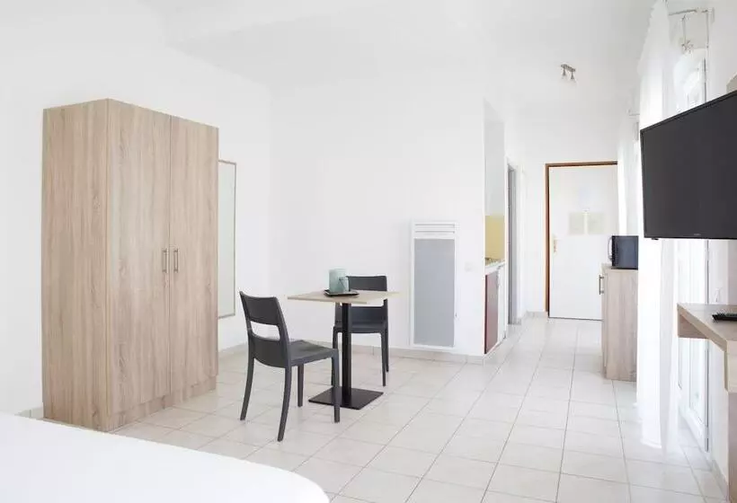 Szálloda Zenitude Hôtel Résidences La Versoix